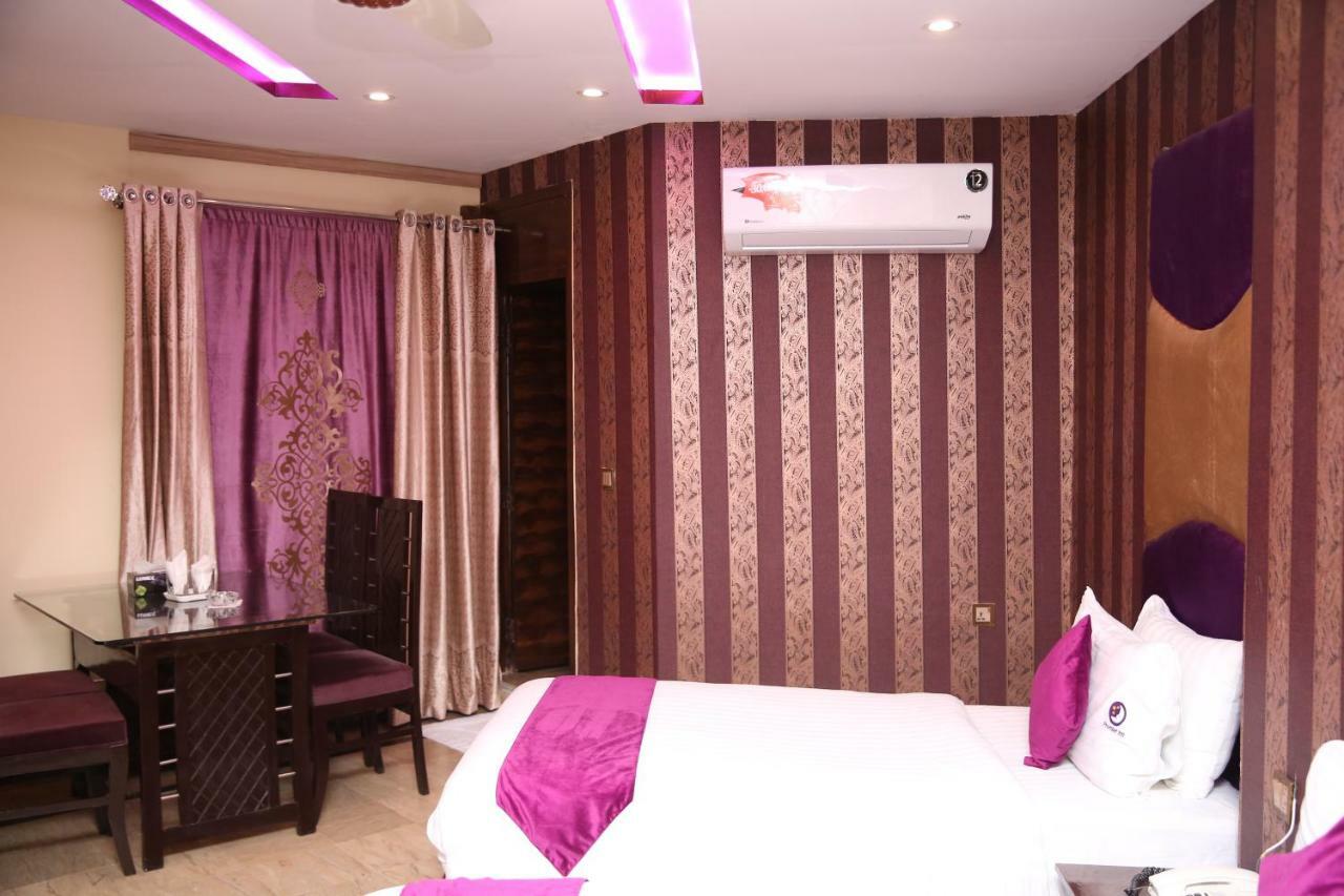 Premier Inn Gulberg لاهور المظهر الخارجي الصورة