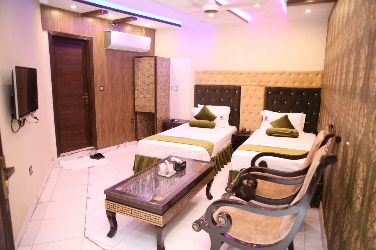 Premier Inn Gulberg لاهور المظهر الخارجي الصورة