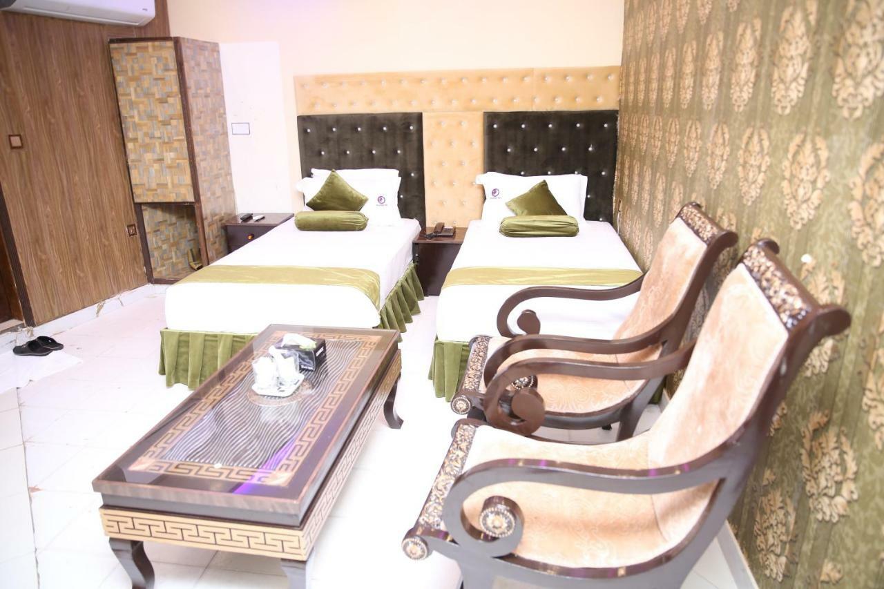 Premier Inn Gulberg لاهور المظهر الخارجي الصورة